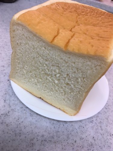 本間製パンの本食
